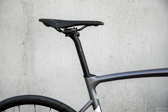 Road bicycle RIDLEY FENIX DISC - 105 Di2 2x12s - color FEN-01As (Arctic Grey Metallic-White- Battleship Grey)