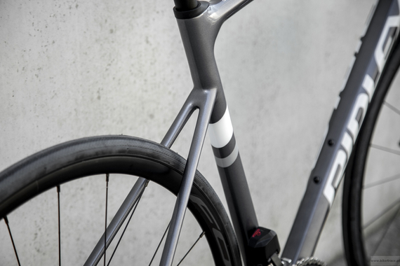 Road bicycle RIDLEY FENIX DISC - 105 Di2 2x12s - color FEN-01As (Arctic Grey Metallic-White- Battleship Grey)