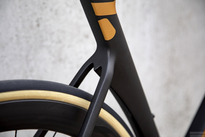 Road bicycle RIDLEY NOAH FAST DISC - 105 Di2 2x12s - color NFD-03Am (Black Metallic-Honey Gold Metallic)