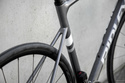 Rower szosowy RIDLEY FENIX DISC - 105 2x11s - kolor FEN-01As (Arctic Grey Metallic-White- Battleship Grey)