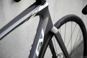 Rower szosowy RIDLEY FENIX DISC - 105 2x11s - kolor FEN-01As (Arctic Grey Metallic-White- Battleship Grey)